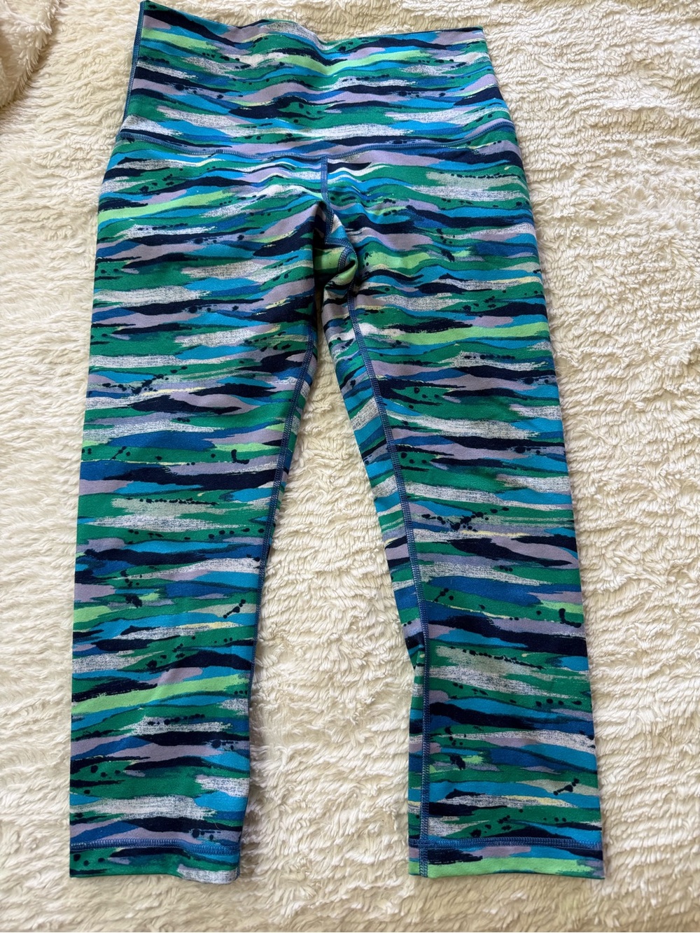 Lululemon Athletica Blue and Green Leggings Dynamic Watercolor Pattern